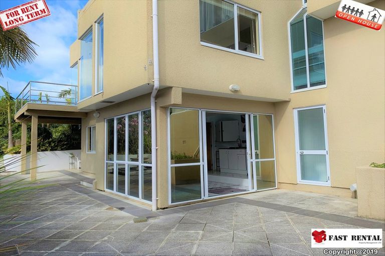 Photo of property in 1/59 Beach Road, Castor Bay, Auckland, 0620