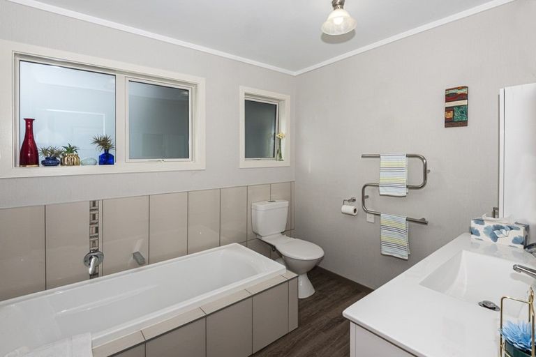 Photo of property in 4988 State Highway 14, Awakino Point, Dargaville, 0372