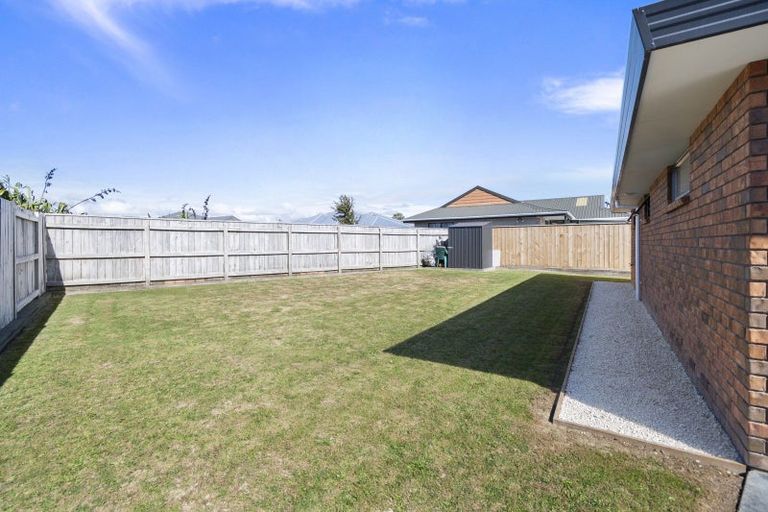 Photo of property in 42 Peter Hall Drive, Kelvin Grove, Palmerston North, 4414