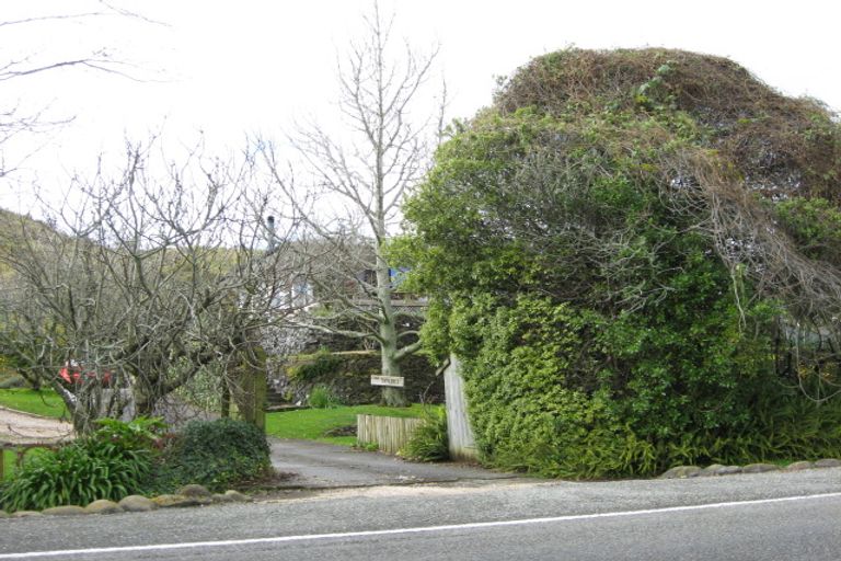 Photo of property in 1988 Takaka Valley Highway, Takaka, 7183
