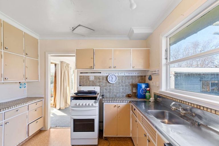 Photo of property in 39 Gloucester Street, Takaro, Palmerston North, 4412