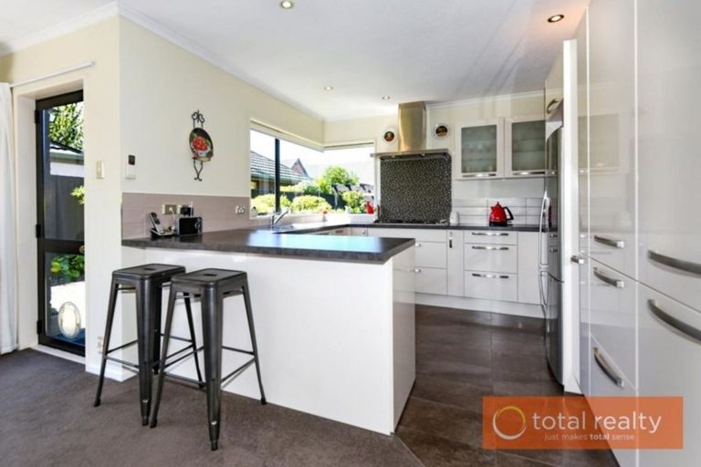 Photo of property in 12 Arkwright Place, Halswell, Christchurch, 8025