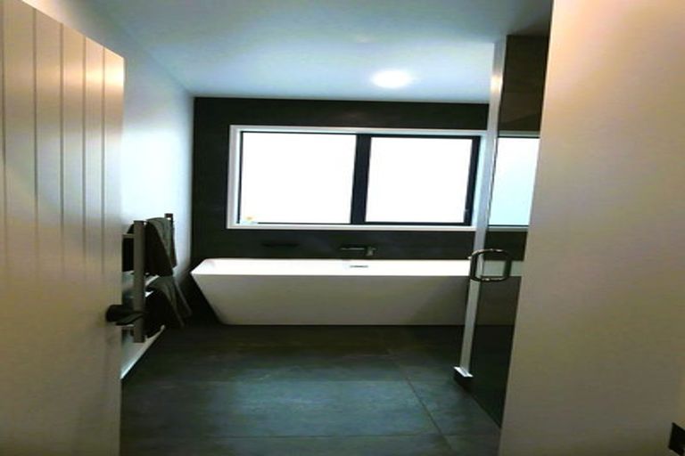 Photo of property in 32 Hitchen Road, Pokeno, 2402