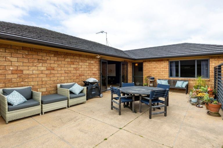 Photo of property in 12 Grace Avenue, Rototuna North, Hamilton, 3210