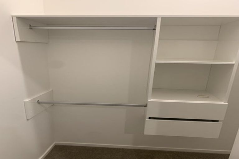 Photo of property in 1/21 Newham Place, Henderson, Auckland, 0612