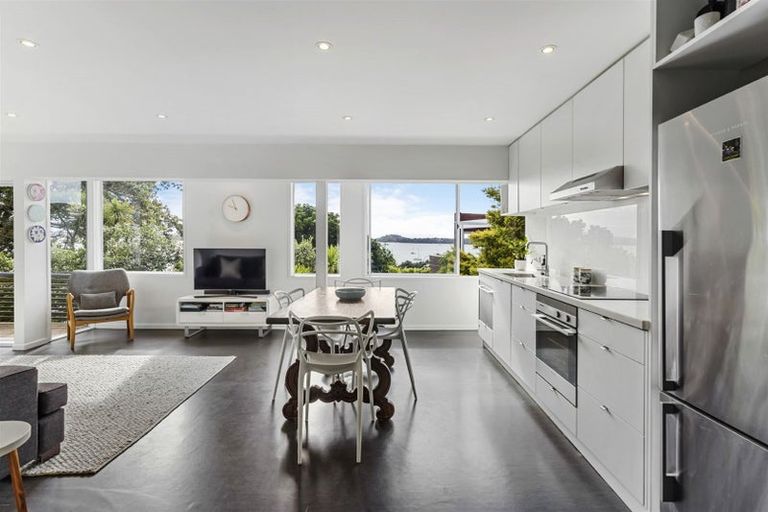 Photo of property in 3/73 Princes Street, Northcote Point, Auckland, 0627