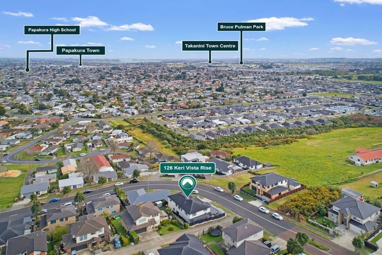 Photo of property in 126 Keri Vista Rise, Papakura, 2110