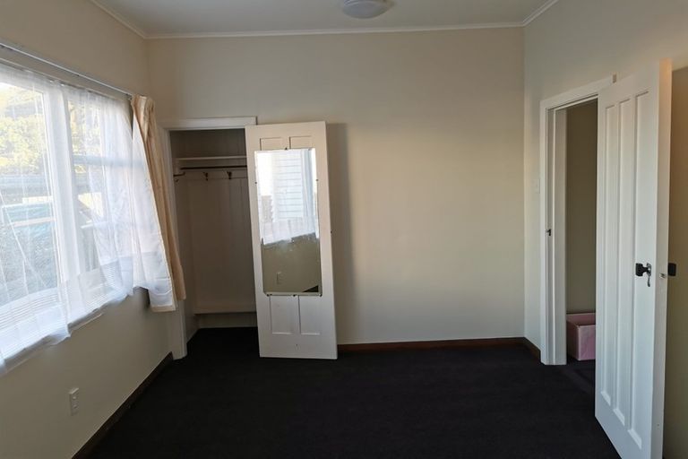 Photo of property in 5 Godley Street, Waterloo, Lower Hutt, 5011