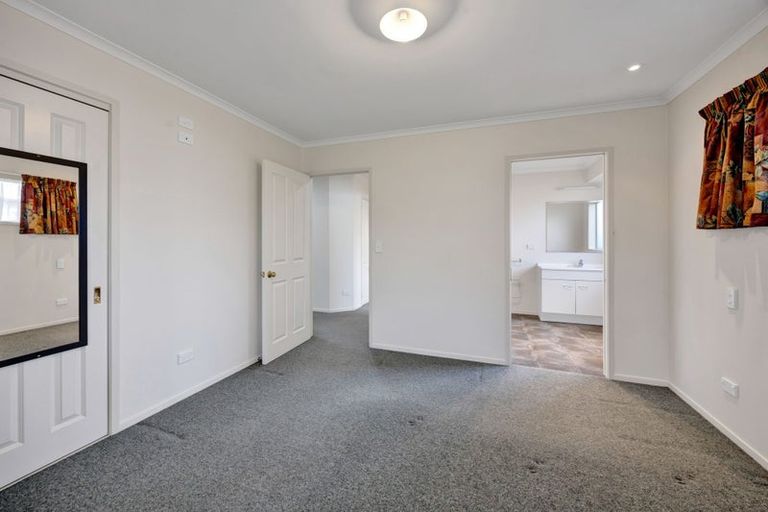 Photo of property in 40 Cutfield Street, Inglewood, 4330