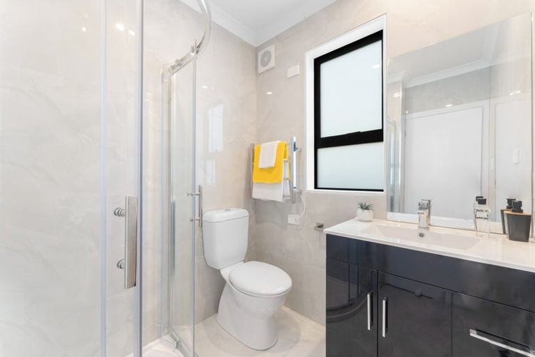 Photo of property in 65 Annett Road, Kumeu, 0891