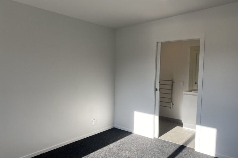 Photo of property in 30b Collins Avenue, Tawa, Wellington, 5028