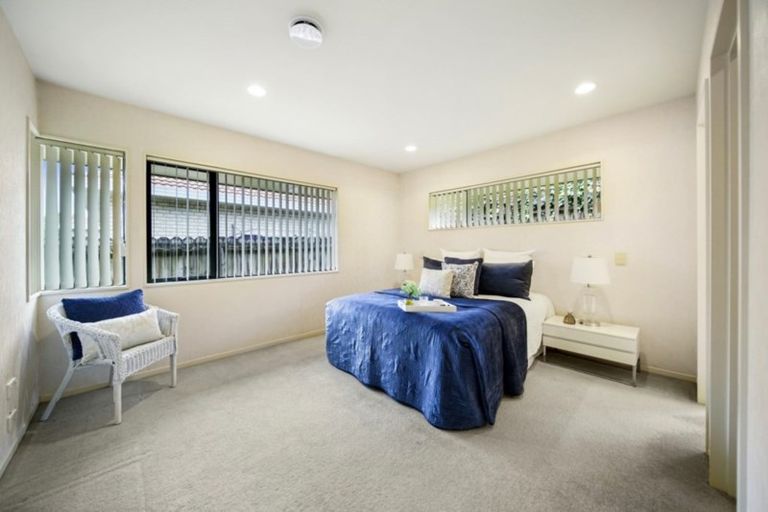 Photo of property in 22 Limerick Place, Dannemora, Auckland, 2016