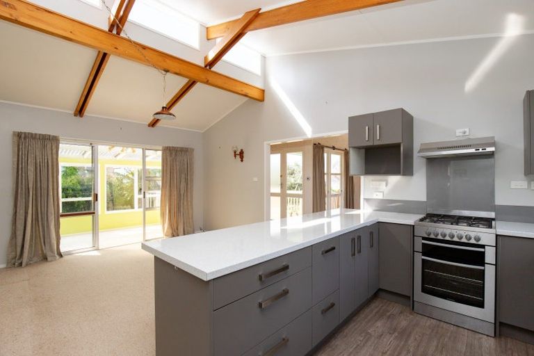 Photo of property in 36 Pipiroa Road, Ngatea, 3503