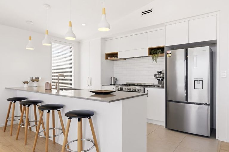 Photo of property in 184a Lake Terrace, Hilltop, Taupo, 3330