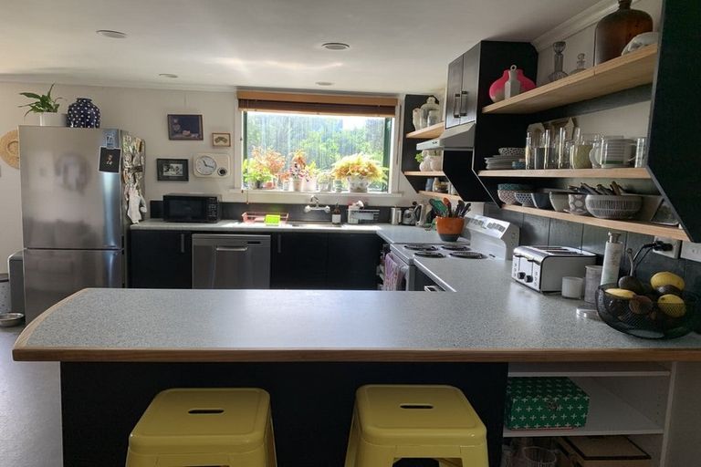 Photo of property in 52 Karaka Street, Castlecliff, Whanganui, 4501