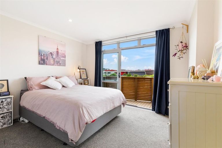 Photo of property in 20 Teal Way, Hobsonville, Auckland, 0616