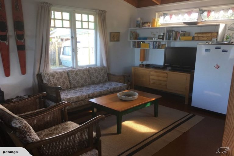 Photo of property in 868 Pataua South Road, Pataua South, Parua Bay, 0192