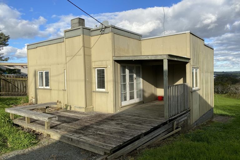 Photo of property in 110 Hurndall Street East, Maungaturoto, 0520