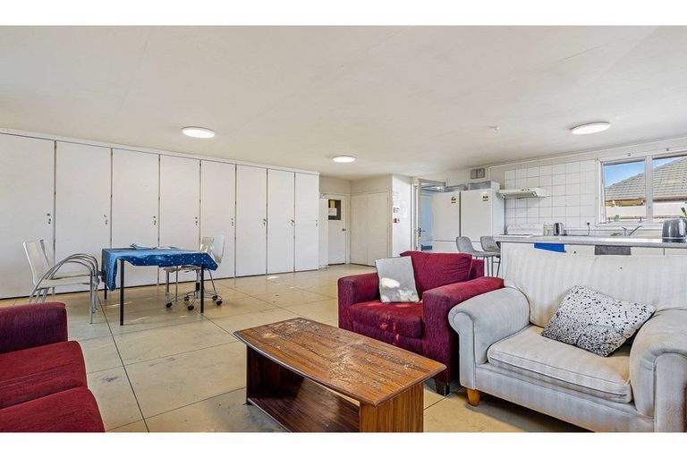 Photo of property in 352a Blenheim Road, Upper Riccarton, Christchurch, 8041