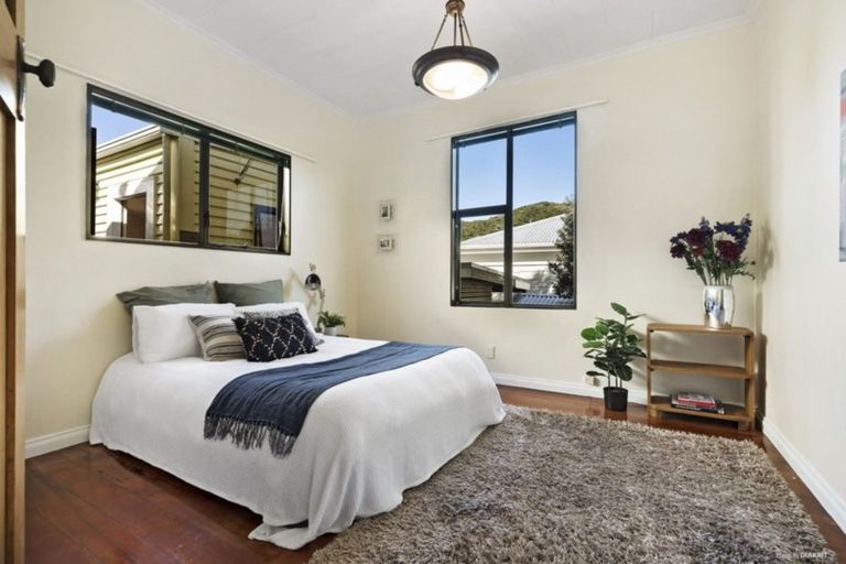 Photo of property in 10 Avon Street, Island Bay, Wellington, 6023