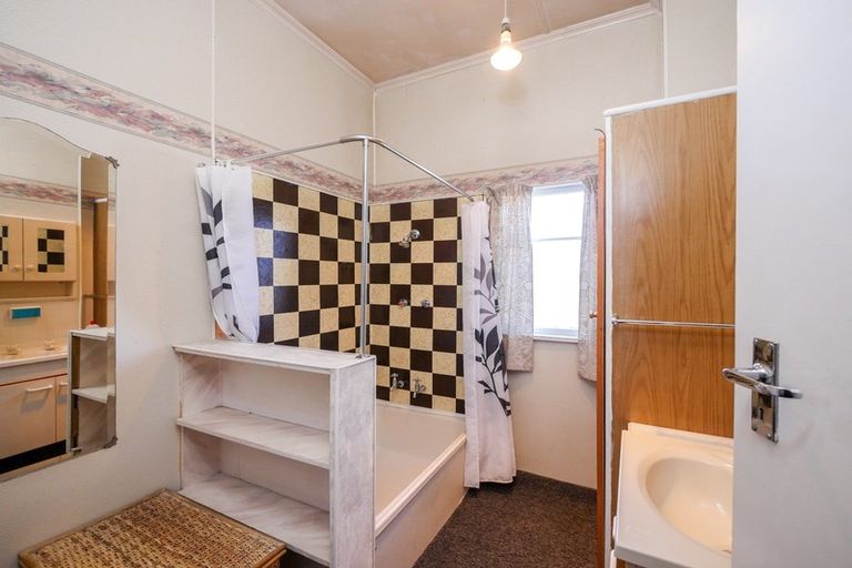 Photo of property in 45 Cutten Street, South Dunedin, Dunedin, 9012