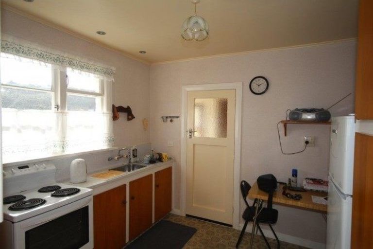 Photo of property in 35 Bradford Street, Bradford, Dunedin, 9011