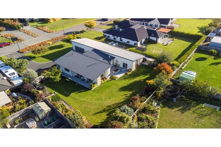 Photo of property in 24 Elizabeth Allen Drive, West Melton, 7618