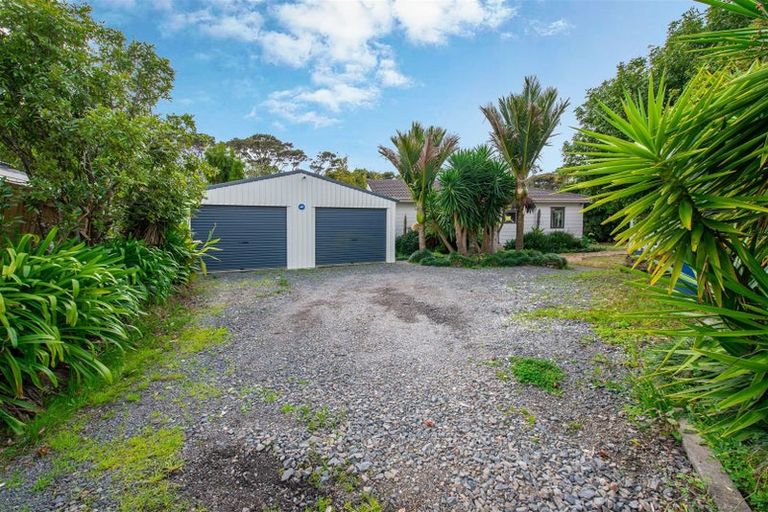 Photo of property in 42 Arodella Crescent, Ranui, Auckland, 0612