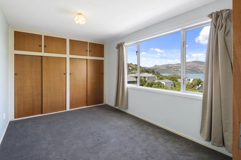 Photo of property in 18 Bayview Place, Cass Bay, Lyttelton, 8082
