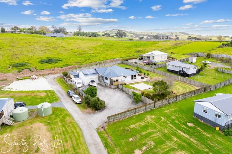 Photo of property in 30 Settlement Road, Kaiwaka, 0573