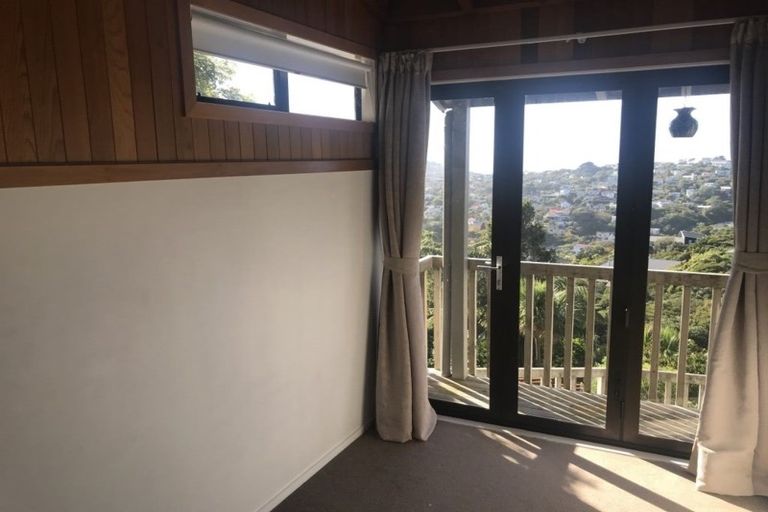 Photo of property in 5b Baxter Way, Karori, Wellington, 6012