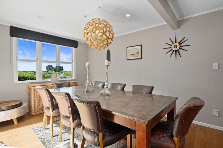 Photo of property in 47 Koraha Road, Kumeu, 0892