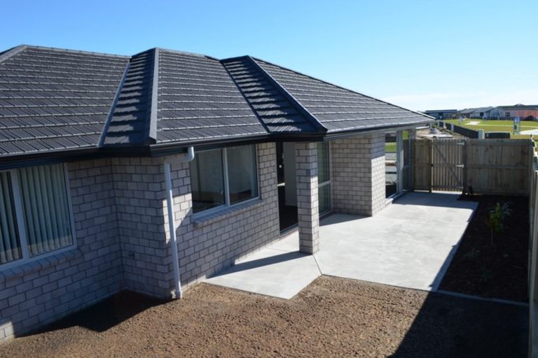 Photo of property in 85 Te Kio Crescent, Papamoa Beach, Papamoa, 3118