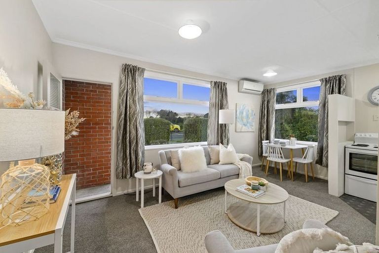 Photo of property in 6 Te Rauparaha Street, Otaki, 5512