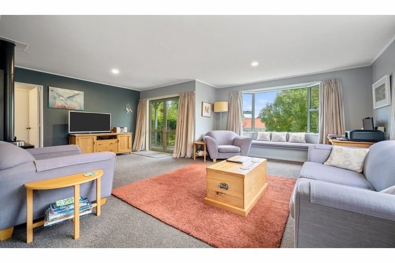 Photo of property in 8 Tau Crescent, Diamond Harbour, 8972