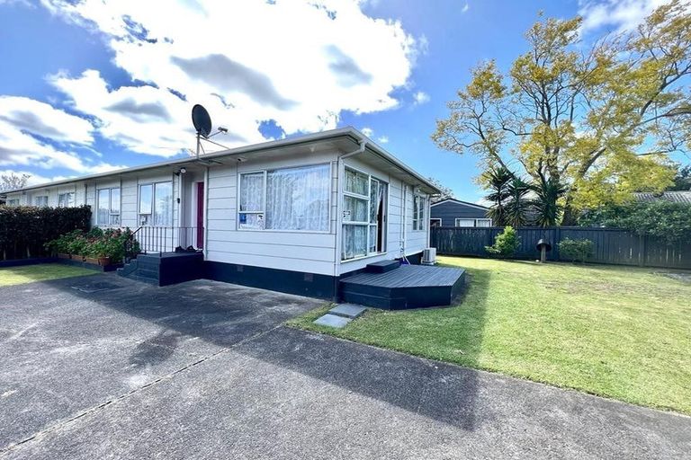 Photo of property in 2/27 Waimana Road, Conifer Grove, Takanini, 2112