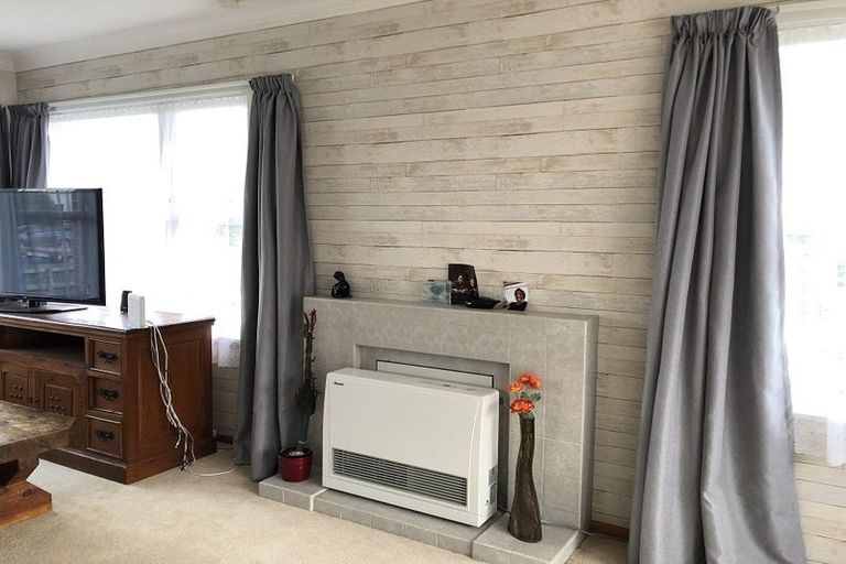 Photo of property in 22 Stanley Street, Levin, 5510