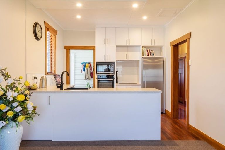 Photo of property in 11 Seyton Street, Stratford, 4332