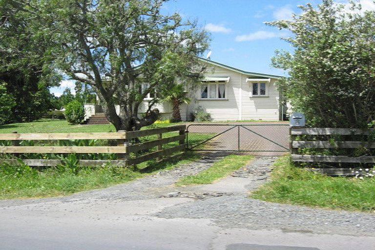 Photo of property in 6 Fitzgerald Road, Drury, 2113