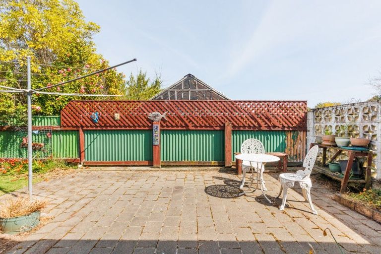 Photo of property in 17 Blenheim Place, Feilding, 4702