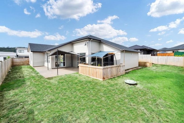 Photo of property in 135 Matua Road, Huapai, Kumeu, 0810