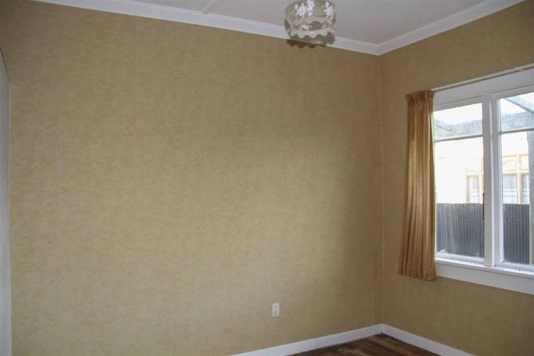 Photo of property in 12 Grove Burn Road, Tuatapere, 9620