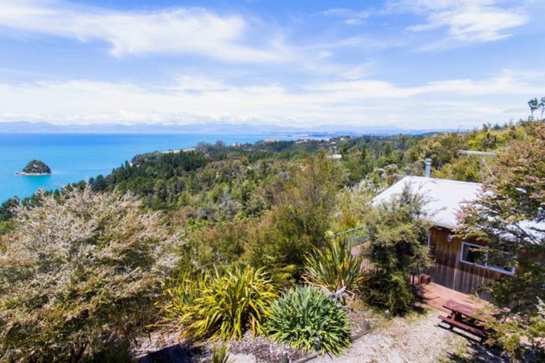 Photo of property in 112 Tokongawa Drive, Kaiteriteri, Motueka, 7197