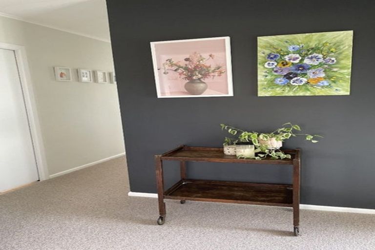 Photo of property in 208 Belvedere Road, Carterton, 5713