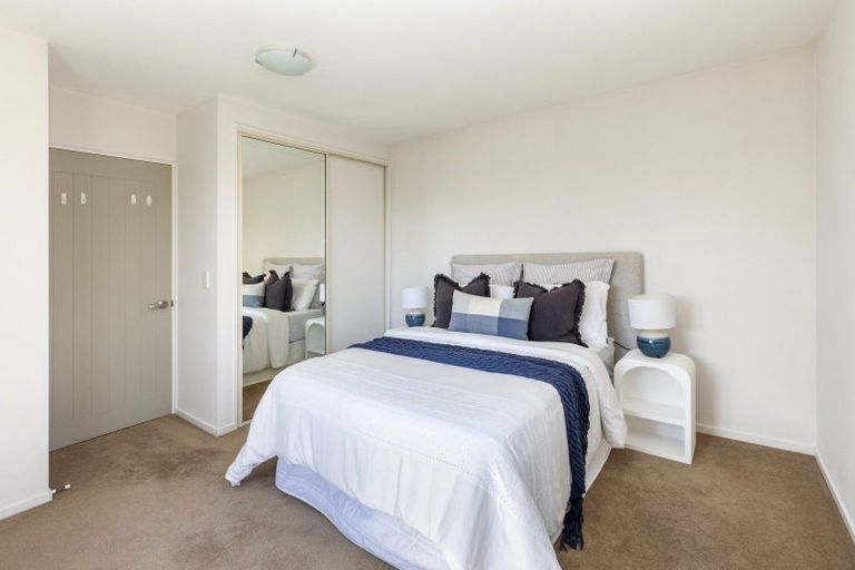 Photo of property in 5 Thomas Cane Lane, Hillmorton, Christchurch, 8024