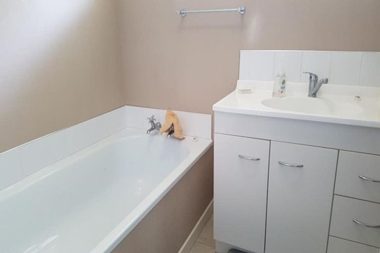 Photo of property in 105 Riwai Street, Paraparaumu, 5032