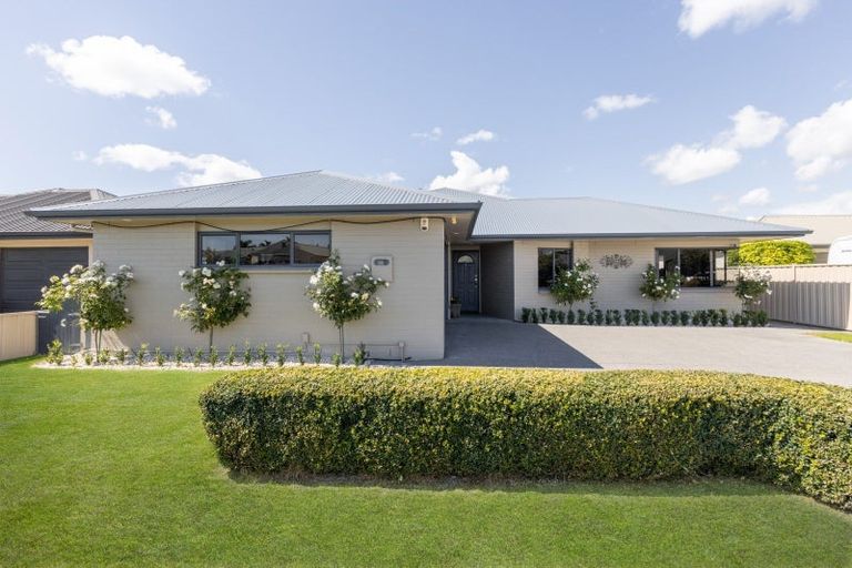 Photo of property in 202 Frimley Oaks, Frimley, Hastings, 4120