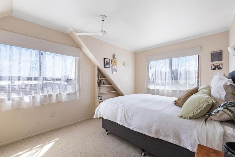 Photo of property in 48 Chaucer Street, Leamington, Cambridge, 3432