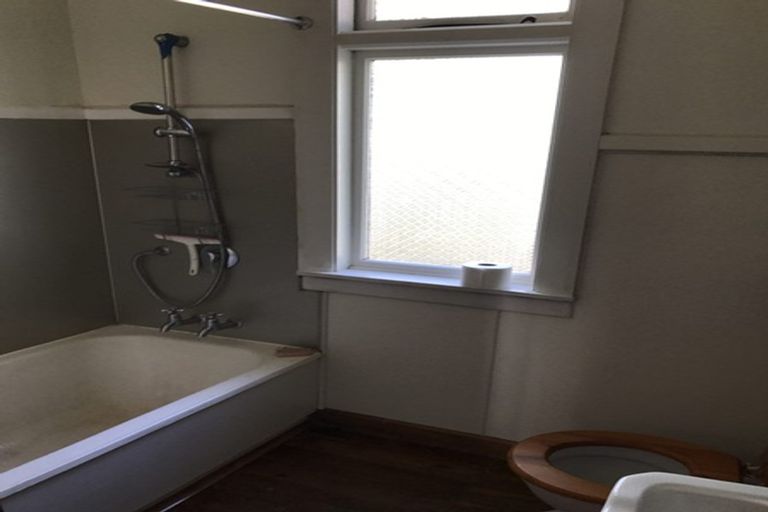 Photo of property in 50 Mathesons Road, Phillipstown, Christchurch, 8011