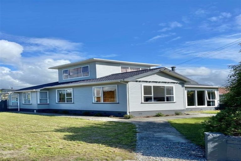 Photo of property in 142 Livingstone Street, Hokitika, 7810